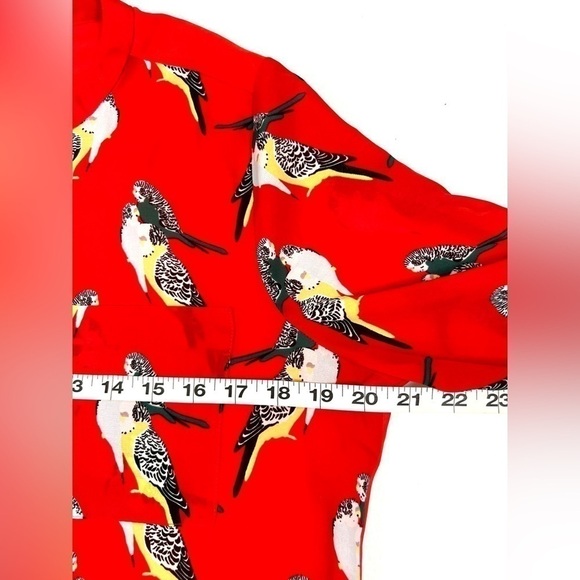 BANANA REPUBLIC Women’s Red Chiffon
Parakeet Birds Sheer Blouse Size Small - Picture 12 of 12